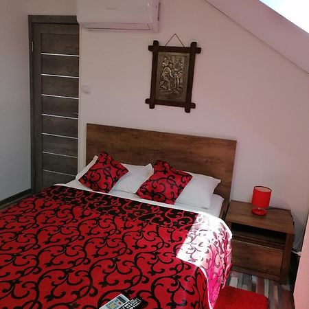 מלון Rasnov Retreat מראה חיצוני תמונה